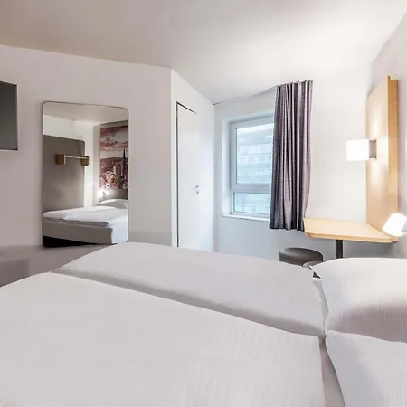 Hotel Aachen-hbf 3*